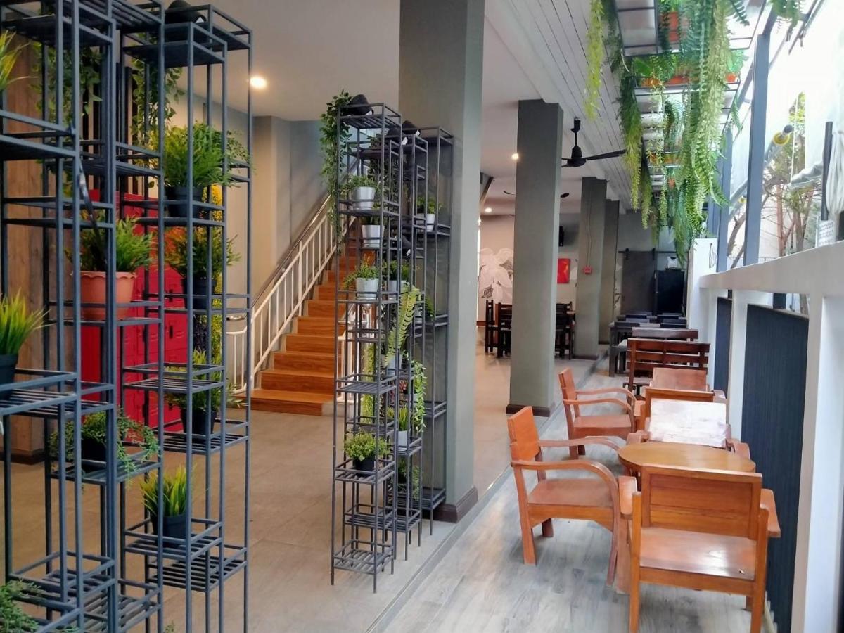 Hotel Bbhouse Rambuttri 2 Bangkok Exterior foto