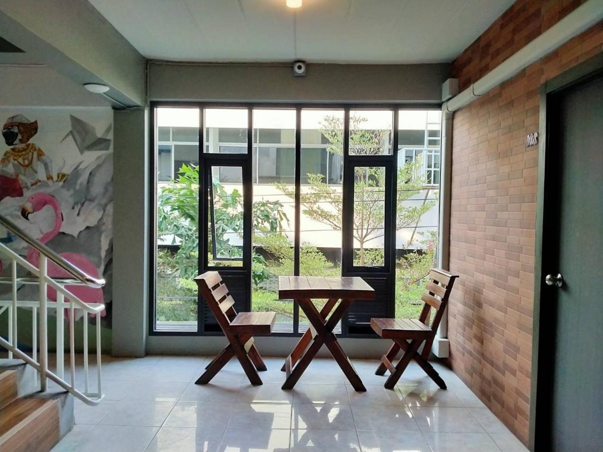 Hotel Bbhouse Rambuttri 2 Bangkok Exterior foto