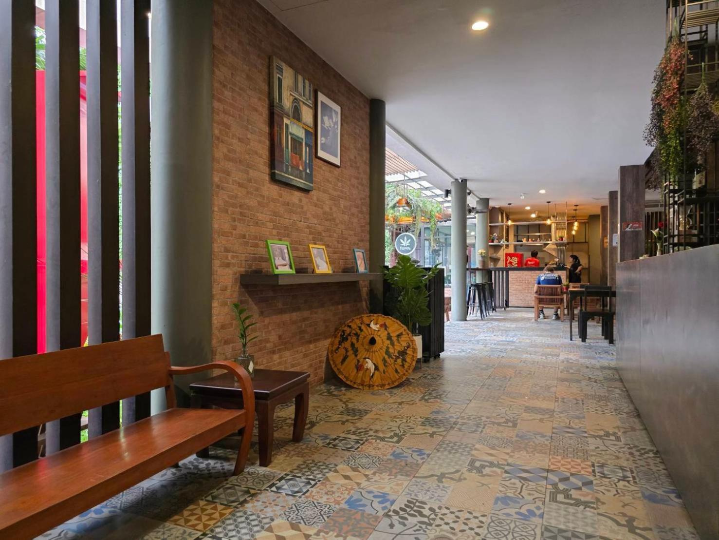Hotel Bbhouse Rambuttri 2 Bangkok Exterior foto