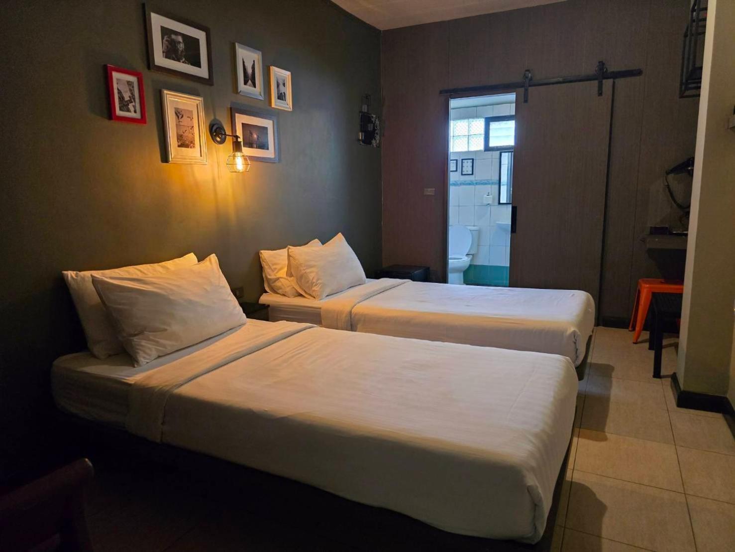 Hotel Bbhouse Rambuttri 2 Bangkok Exterior foto